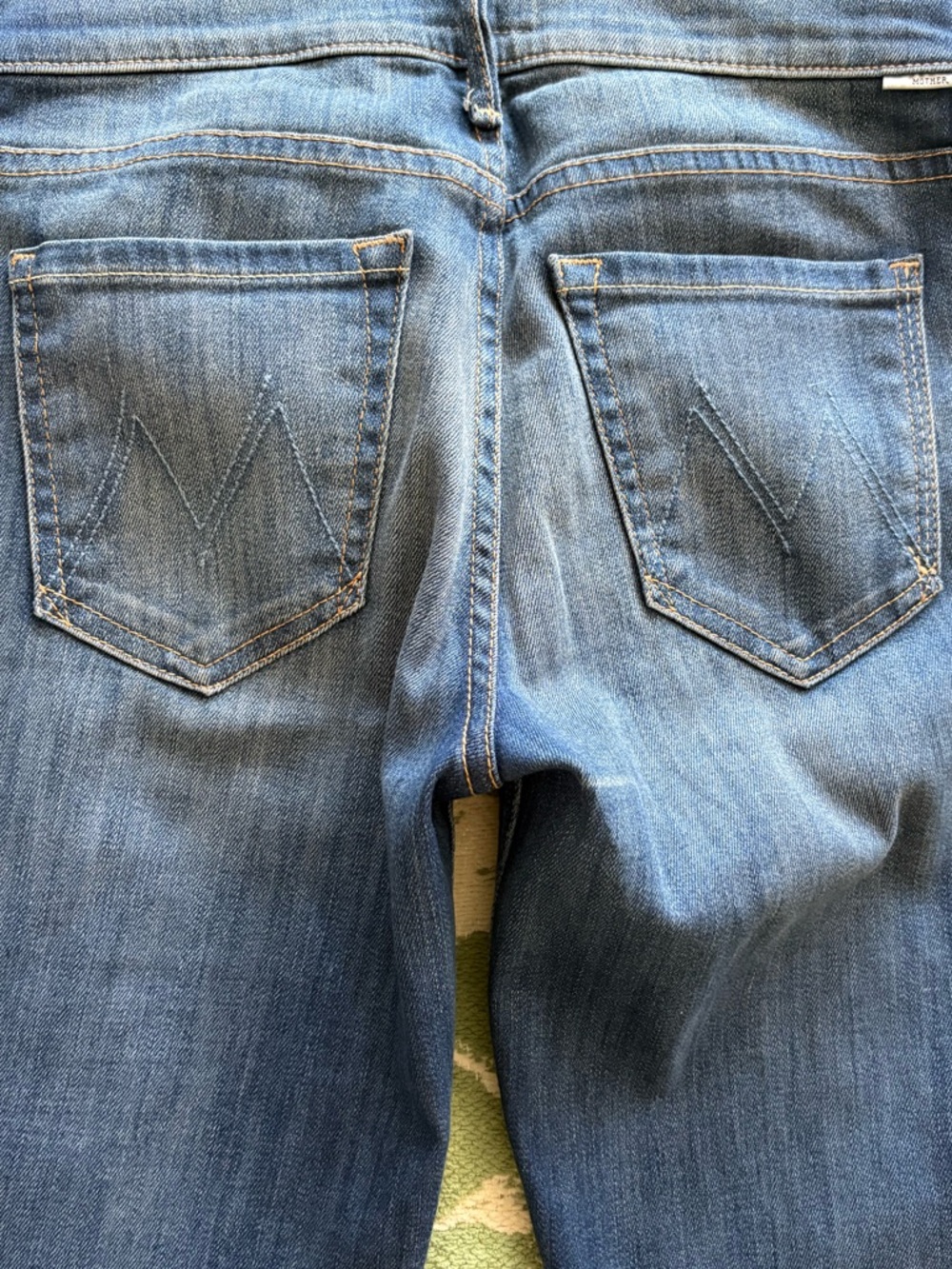 MOTHER Indigo Blue Denim Jeans with Pocket Stitching ..Slit Hem